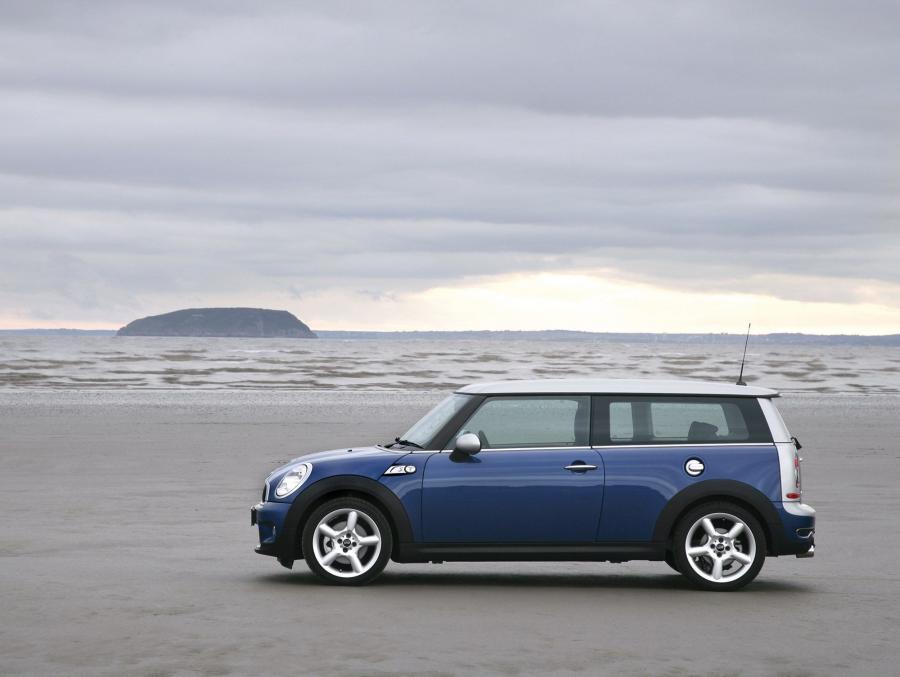 Mini Cooper S Clubman 2007 года  (фото 2 из 82)